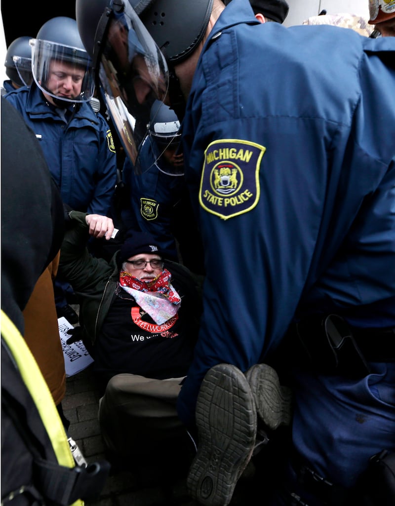galleries/2012/12/12/labor-protests-in-michigan-scenes-from-the-capitol-photos/12michigan4-2560_tfog4a