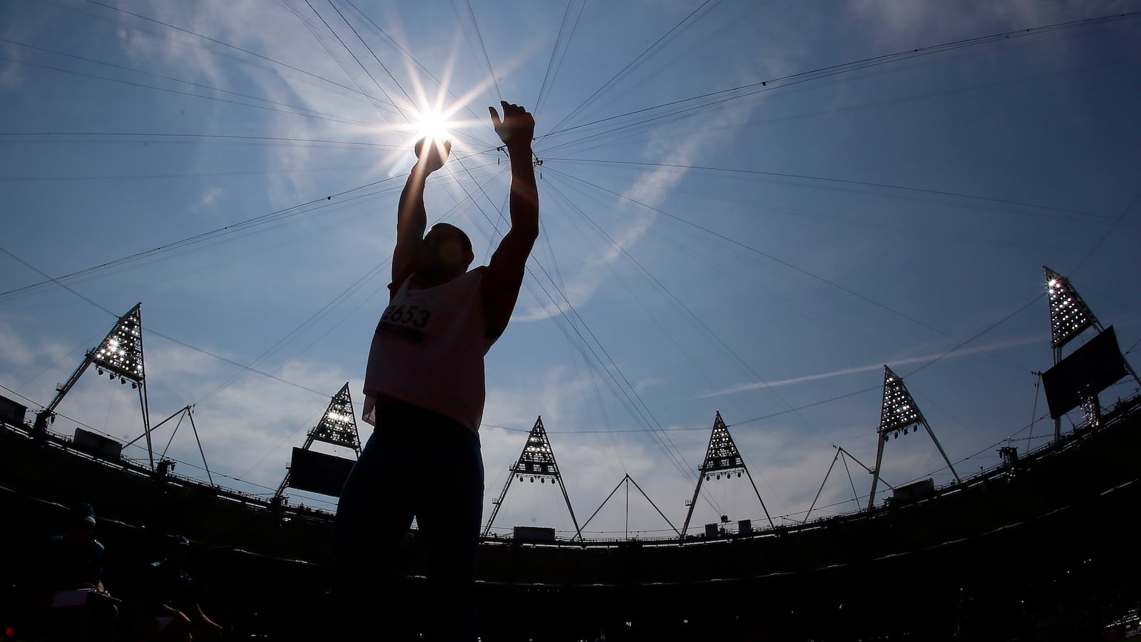 2012-09-03T000000Z_811307877_GM1E8931JEW01_RTRMADP_3_PARALYMPICS_fwqy21