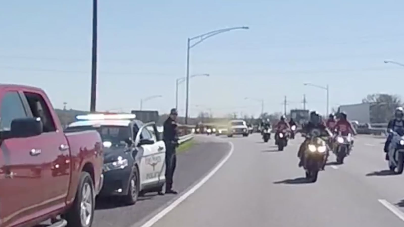 videos/2016/03/15/why-did-a-cop-pepper-spray-200-bikers/160315-peppercop-joiner_kogry5