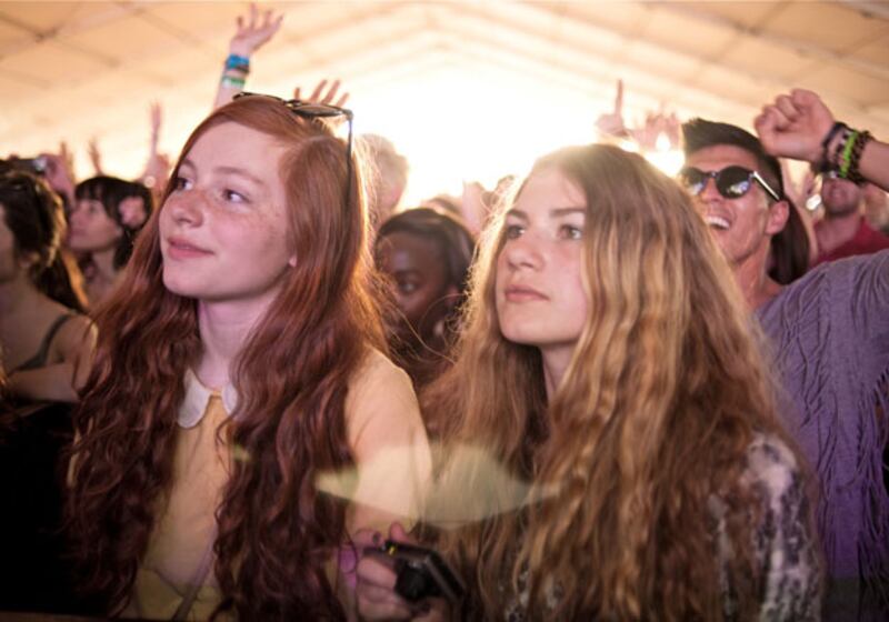 galleries/2011/04/16/2011-coachella/coachella-fans-14_phf2hr