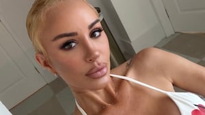 Shekinah Güven posted a selfie on Saturday to show off her new shorter haircut.