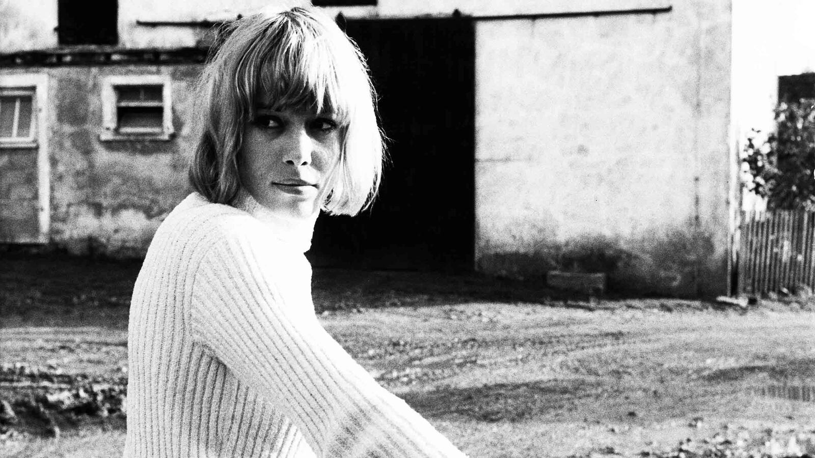 170613-desiderio-pallenberg-tease_s9x4en