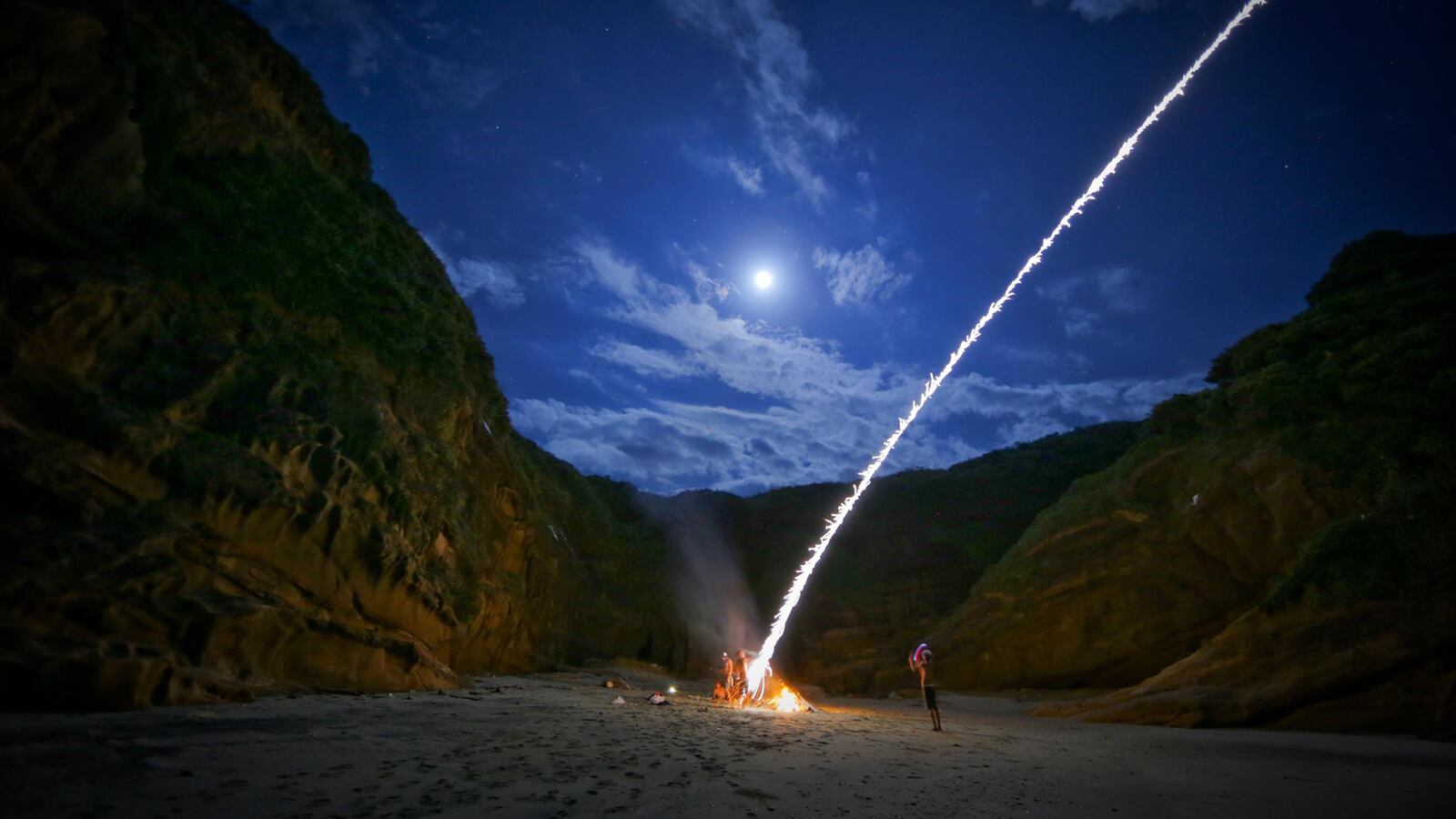 140114-strochlic-fucked-up-embed_wecw6a_piuiio