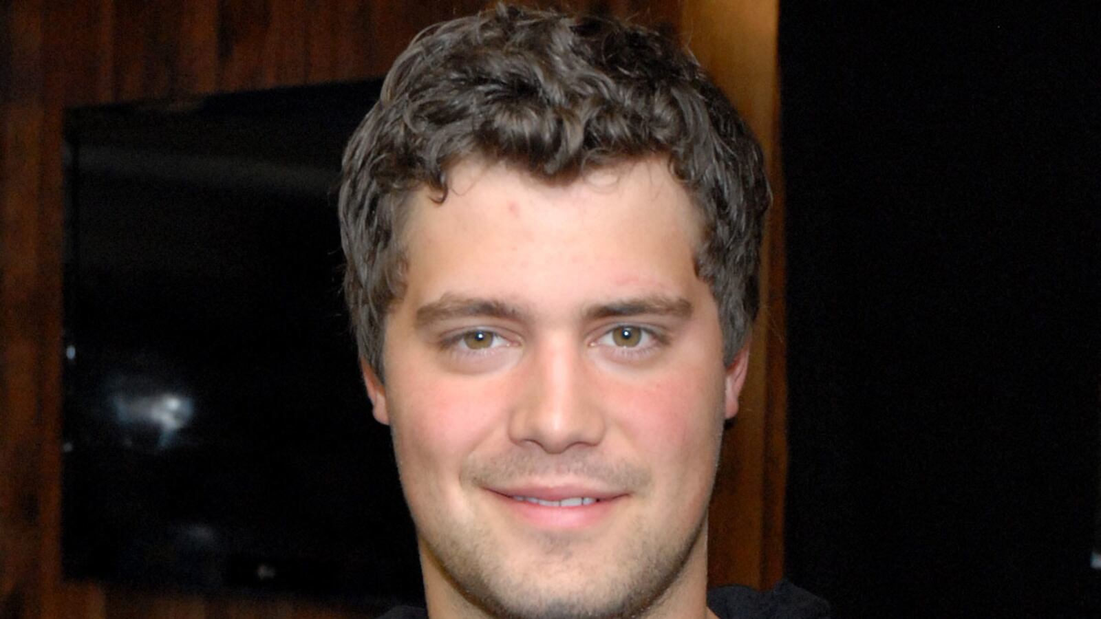 cheats/2012/04/03/levi-johnson-s-girlfriend-pregnant/levi-johnston-second-child-cheat_cvcjox