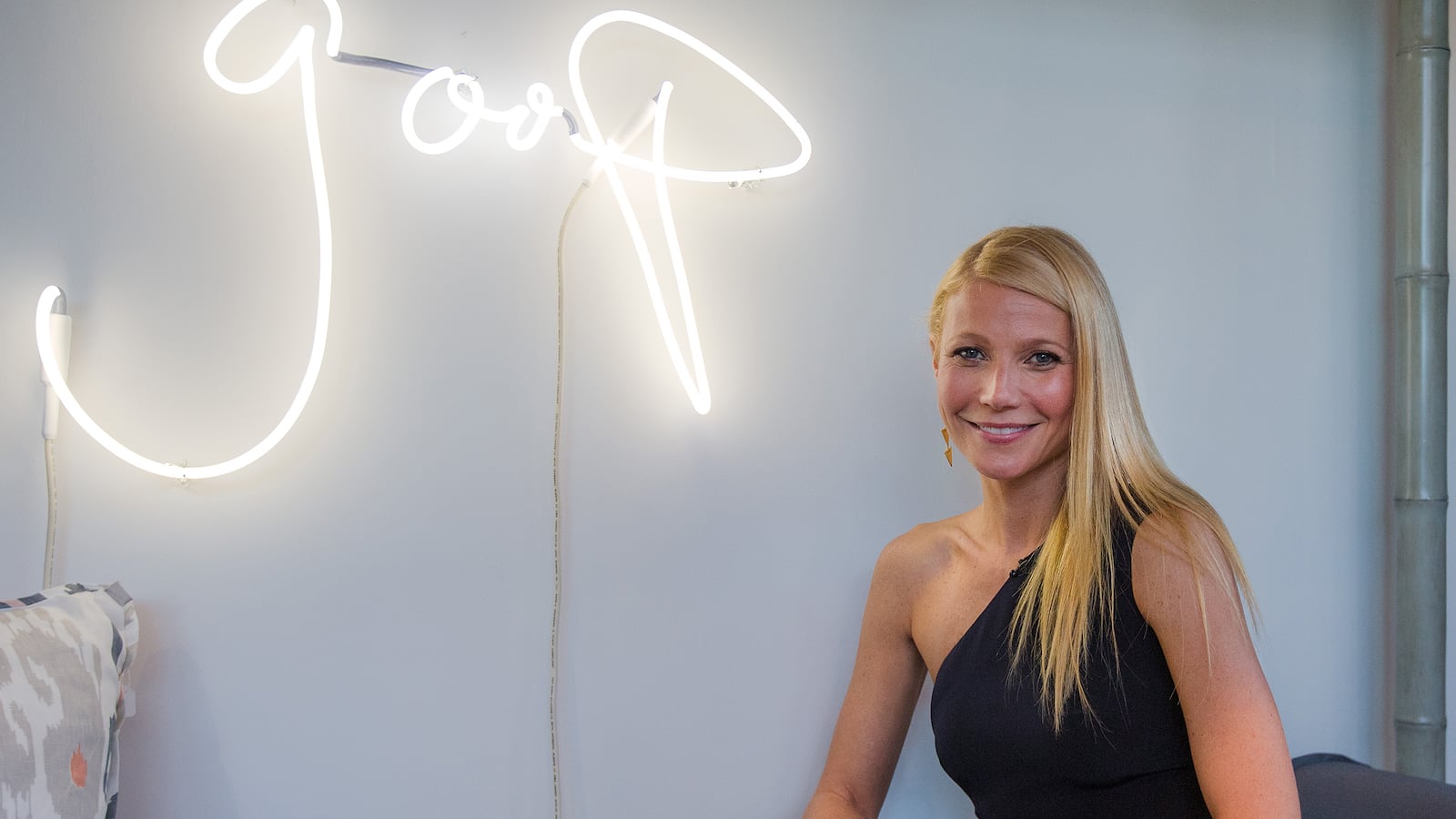 articles/2015/05/05/who-made-gwyneth-paltrow-god-we-did/150504-crocker-goop-god-tease_efoew0