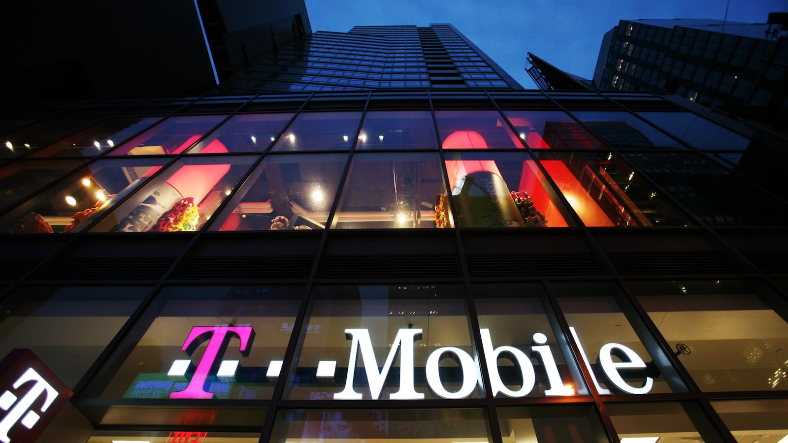 cheats/2013/03/26/t-mobile-is-getting-the-iphone/130326-tmobile-iphone-cheat_ljpvvf