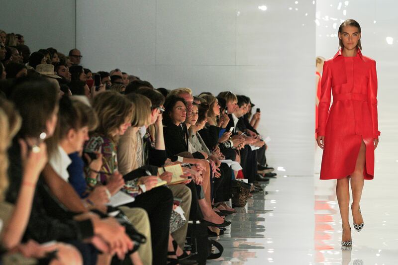 galleries/2011/09/12/new-york-fashion-week-spring-2012-day-4-photos/fashion-day4-derek-lam_creec3