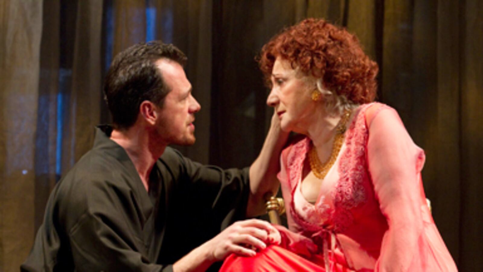 articles/2011/01/25/the-milk-train-doesnt-stop-here-anymore-tennessee-williams-play-revival/kaplan-williams_154242_krmeiv