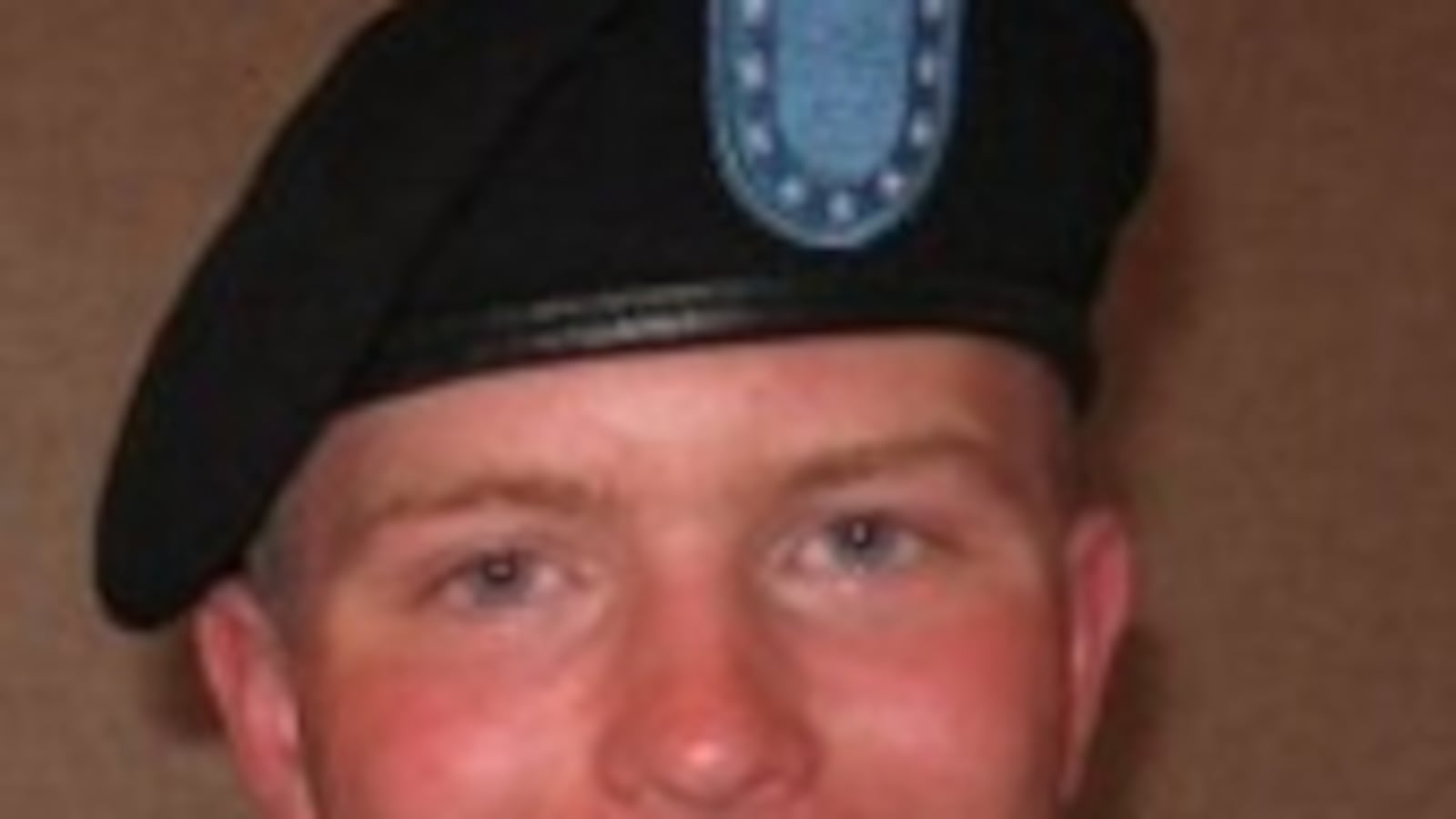 articles/2010/08/30/bradley-manning-hires-lawyer-ready-to-fight-leaks-charge/shenon-bradley-manning_105723_fuyfic