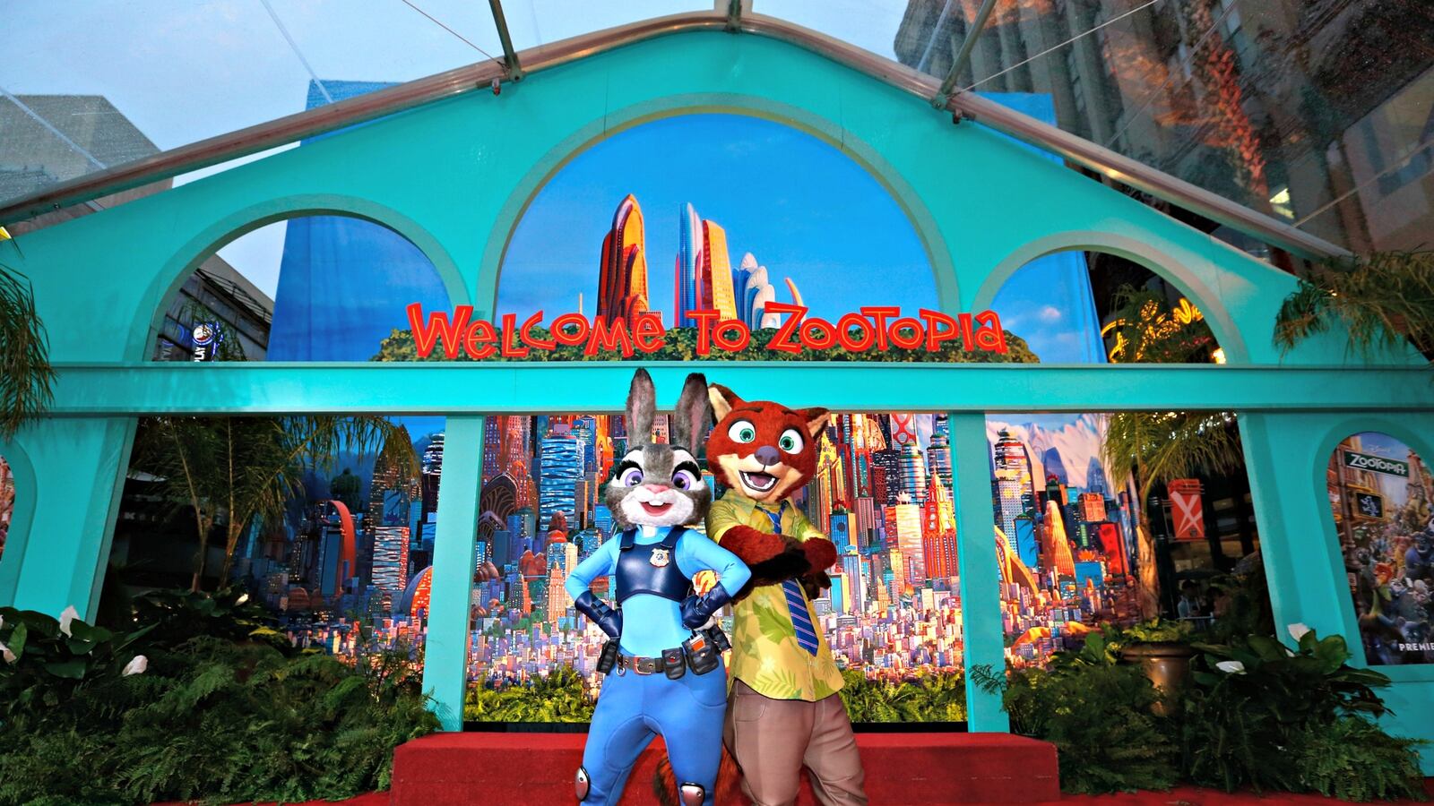 cheats/2017/03/21/disney-accused-of-stealing-zootopia/170321-zootopia-lawsuit-cheat_x6om6c