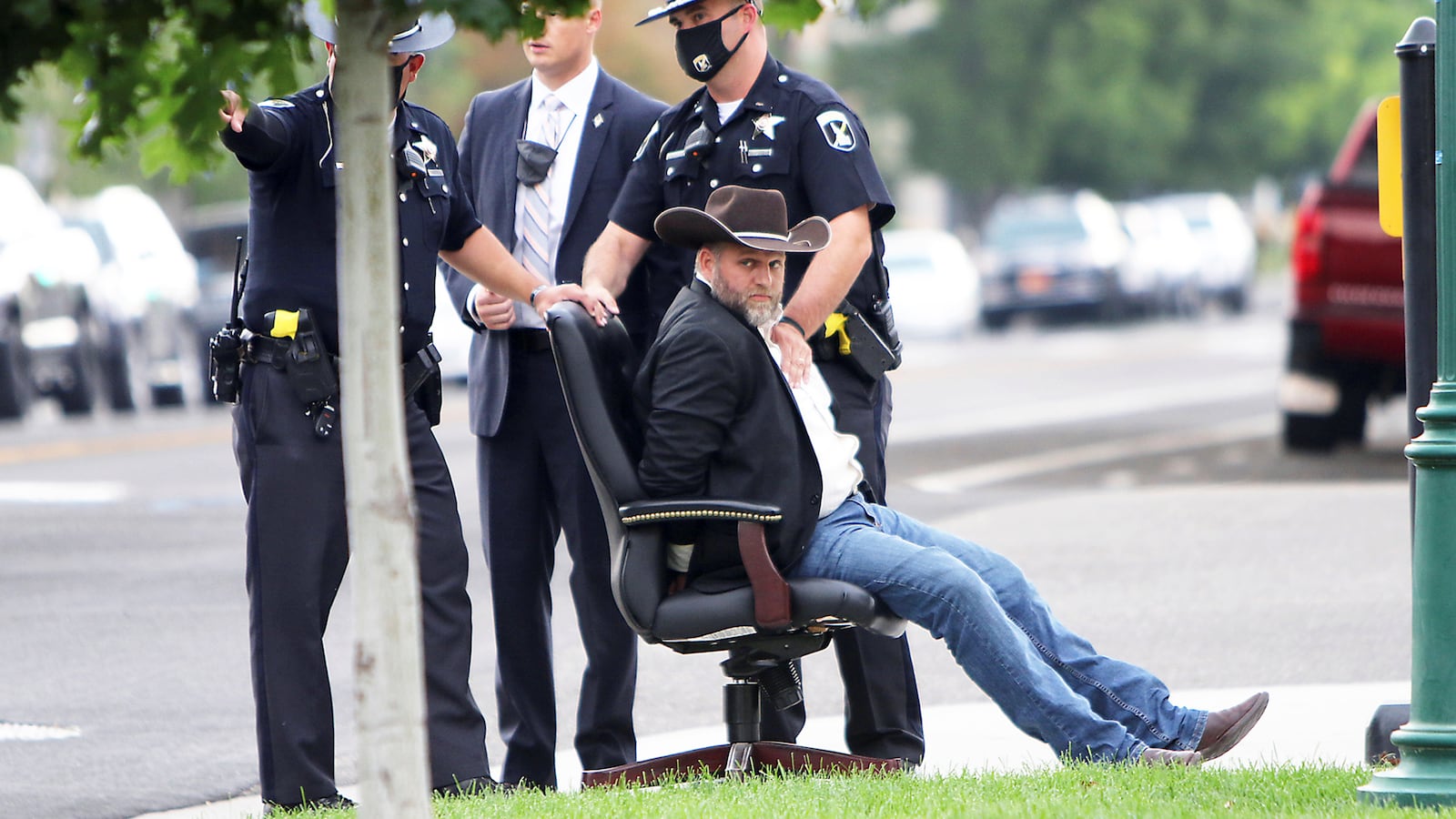 2020-08-26T032607Z_1730589280_RC2FLI9HWPK5_RTRMADP_3_HEALTH-CORONAVIRUS-USA-IDAHO_olsw0d