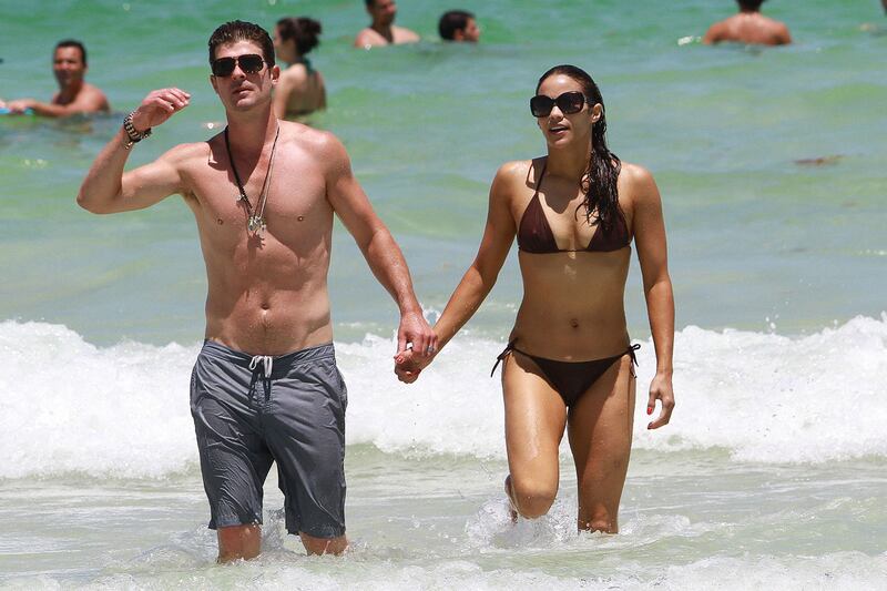 galleries/2011/07/17/celebrity-summer-vacations/patton-celeb-vacations_wgc0h6