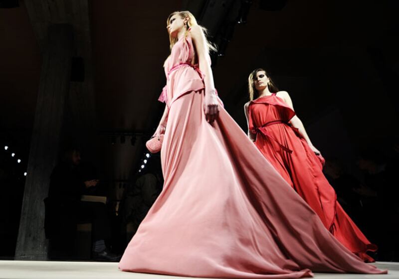 galleries/2010/03/01/milan-fashion-week/milan-fashion-week---veneta_qtjzbh