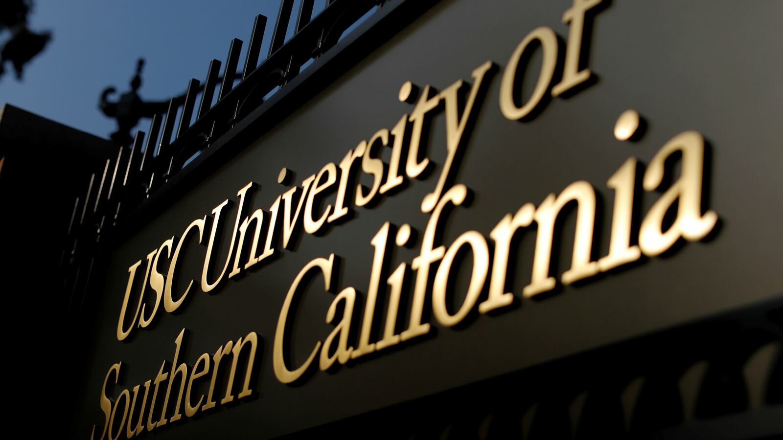 180525-usc-president-gyno-scandal-cheat_d7ata7