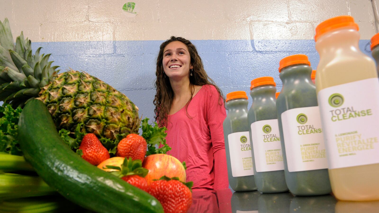 articles/2013/06/28/is-the-cleanse-trend-actually-healthy/130627-crocker-cleanse-tease_n6jk0q