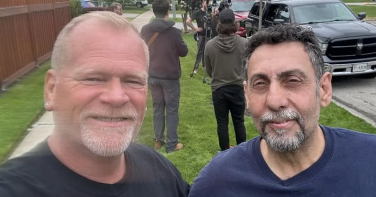 Co-Star Reveals HGTV Home Renovation Star’s ‘Sudden’ Death - The Daily Beast image