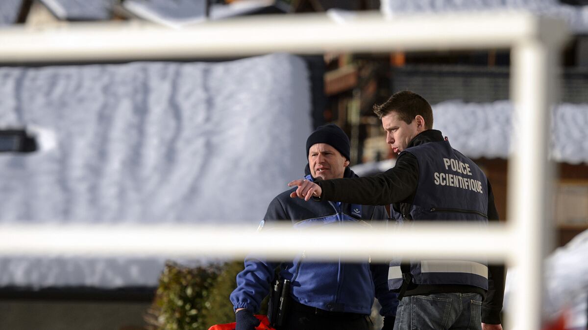 cheats/2013/01/03/drunken-gunman-kills-three/swiss-shooting-drunk-cheat_joaxw7