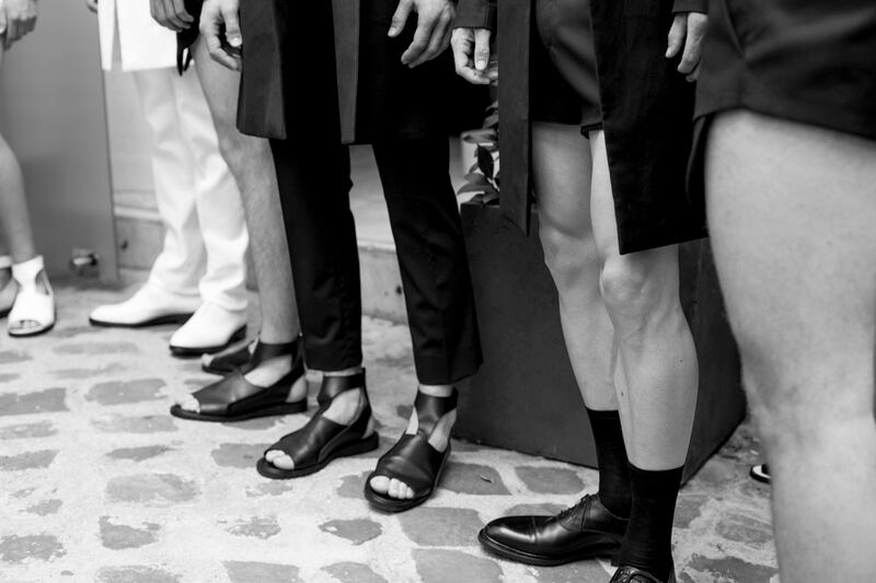 galleries/2012/07/02/men-s-fashion-week-in-paris-spring-2013-backstage-photos/paris-fashion-tachman-mugler-11_ro8sdf