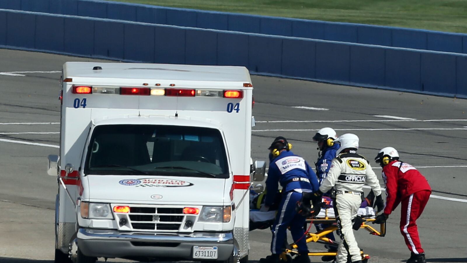 cheats/2013/03/25/denny-hamlin-crashes-at-auto-club-400/130325-denny-hamlin-cheat_cf5m89