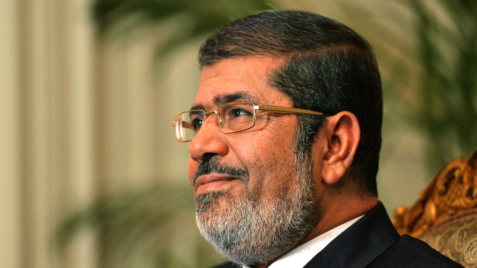 cheats/2012/11/22/morsi-gives-himself-sweeping-powers/morsi-new-powers-cheat_kunzcl