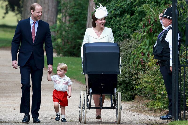 galleries/2014/04/09/prince-george-lookbook-photos/150721-prince-george2_fstvzj