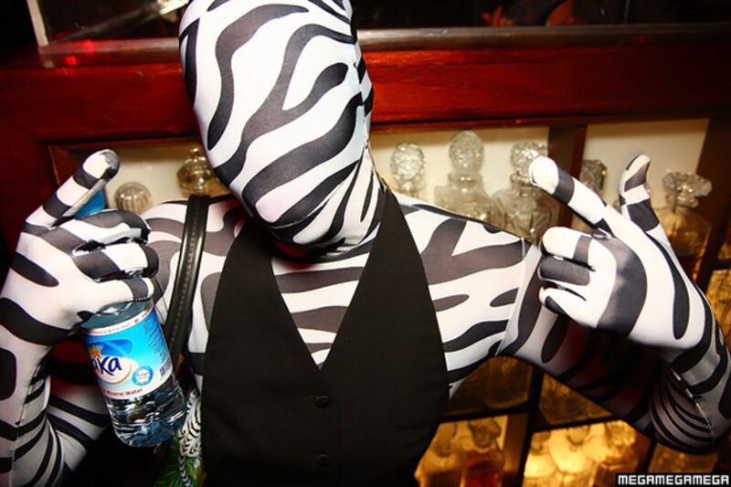 galleries/2010/02/23/zentai/zentai-12_hpa3ea