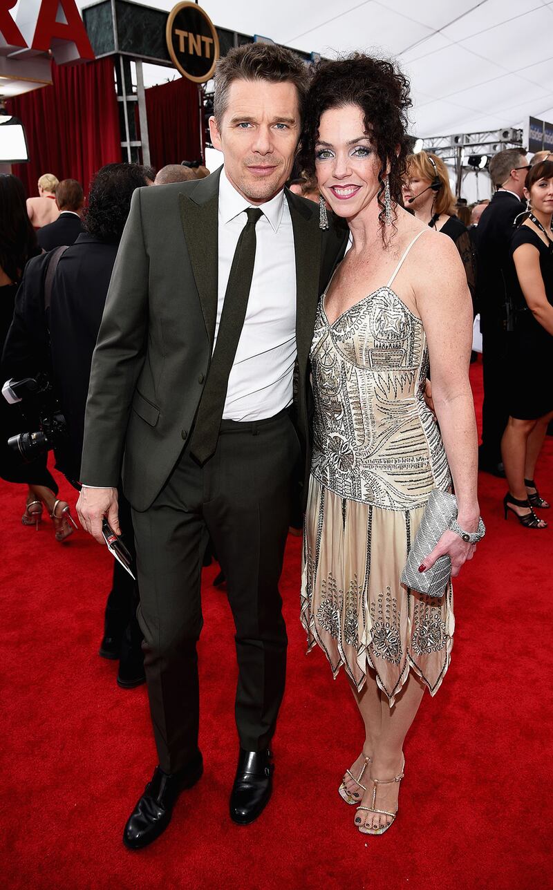 galleries/2015/01/25/sag-red-carpet-winners-and-losers/150125-sag-awards-carpet-ethan-hawke_tuwyyf