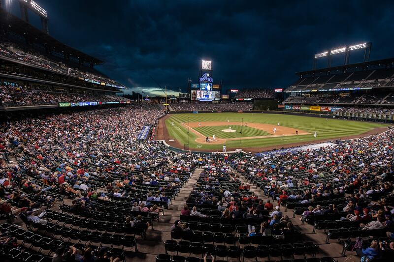galleries/2014/04/21/best-bang-for-your-buck-baseball-stadiums-photos/mlb-stadium-rankings-denver_aw5bpc