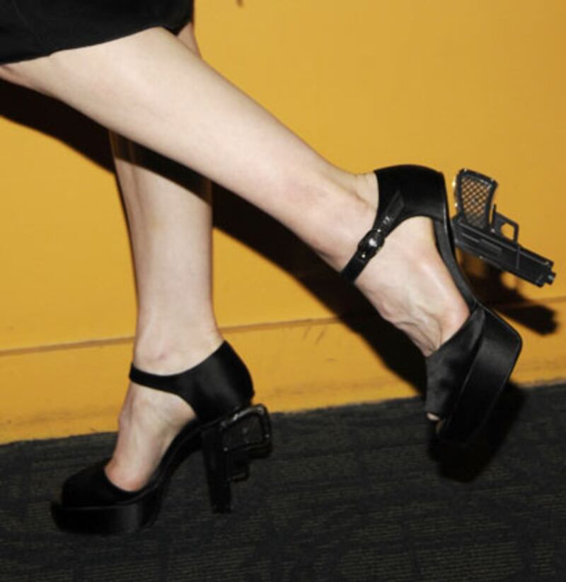 galleries/2008/10/22/high-heels/high-heels-madonna_ervyt0
