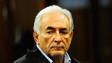 cheats/2011/05/18/cops-test-hotel-carpet-in-strauss-kahn-case/dsk-suicide-watch_wvvjm5