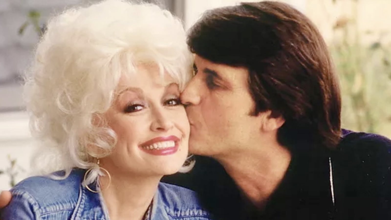 Dolly Parton and her late husband, Carl Thomas Dean