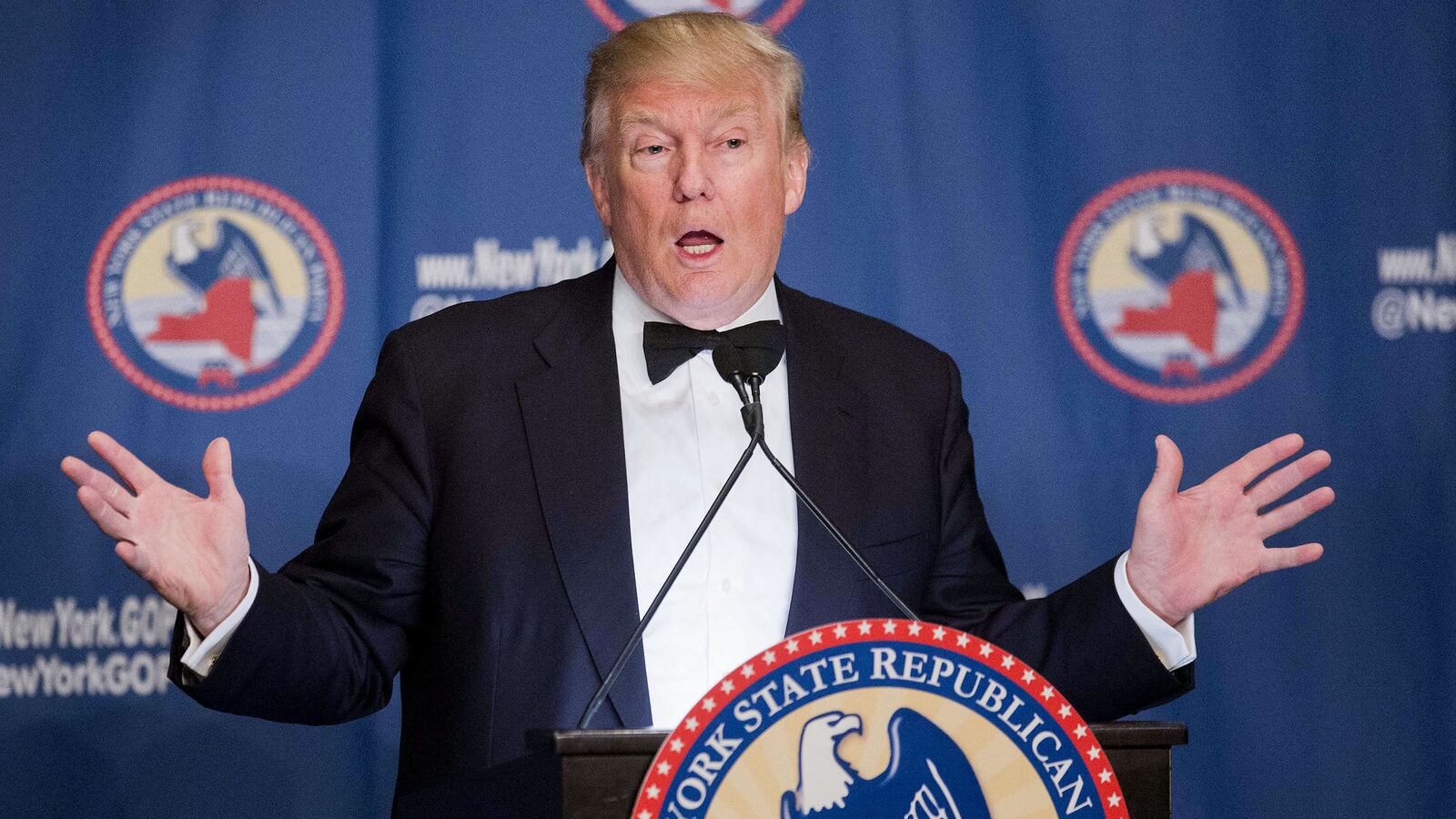 articles/2016/04/15/1-000-a-plate-republican-party-gala-crowd-just-gets-trump/160415-nuzzi-trump-lies-tease_ytrnku