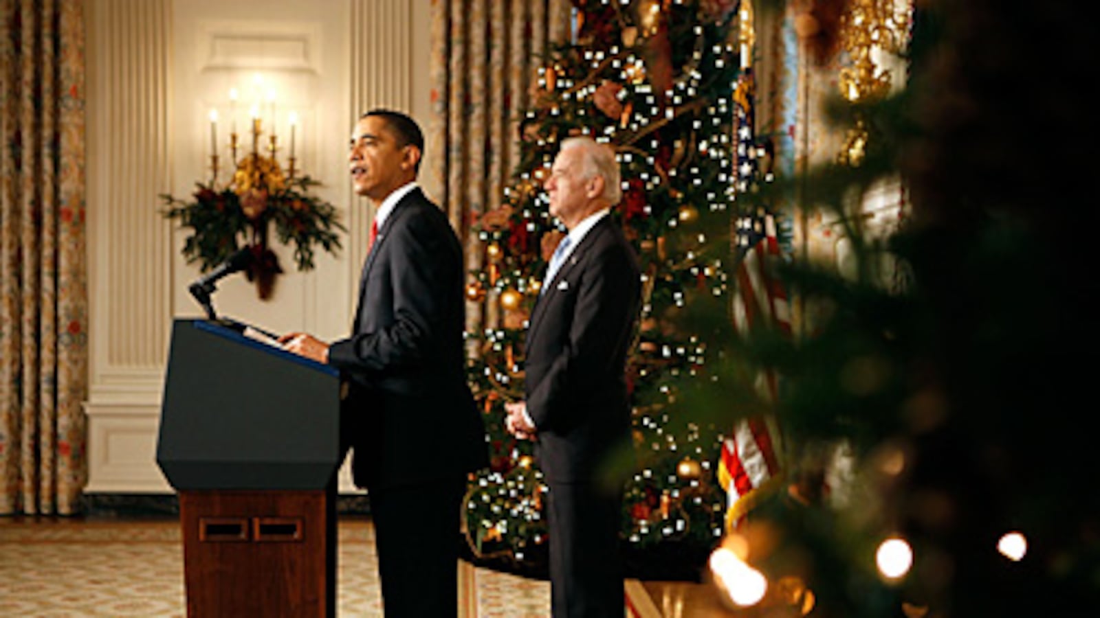 cheats/2009/12/24/president-commends-bill-passage/obama-on-health-care_oxrgjw