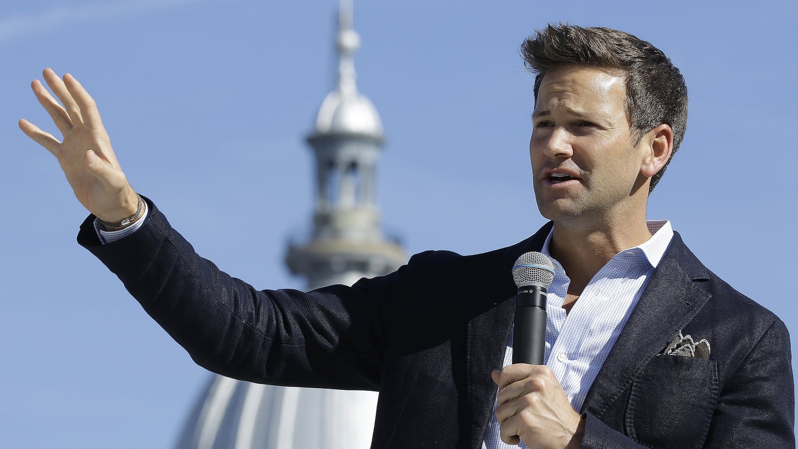 cheats/2015/03/09/il-rep-bills-taxpayers-for-staff-ny-trip/150206-glawe-aaron-schock-tease_ipowba