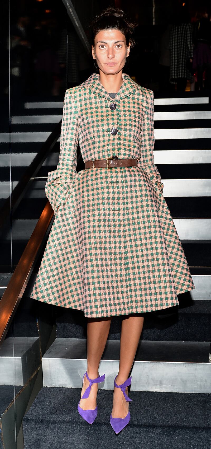 galleries/2013/10/25/from-kate-middleton-to-miley-cyrus-the-best-worst-dressed-photos/131024-giovanna-best-worst_g8yx87