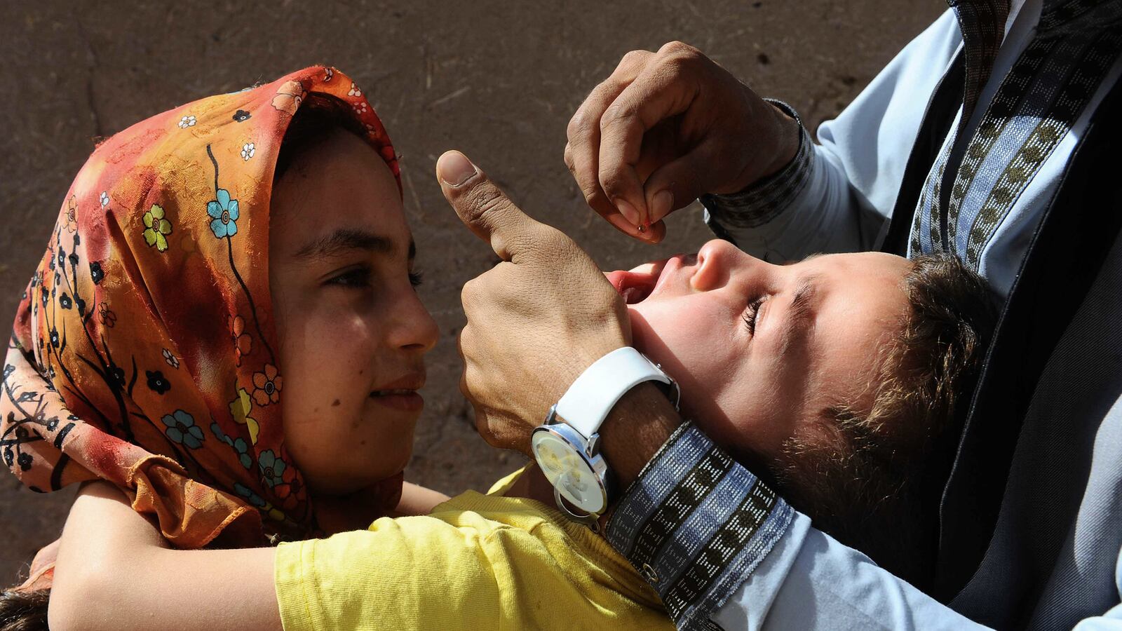 articles/2013/10/30/a-dread-disease-spreads-in-syria/131029-dickey-polio-tease-embed_v1rbpn