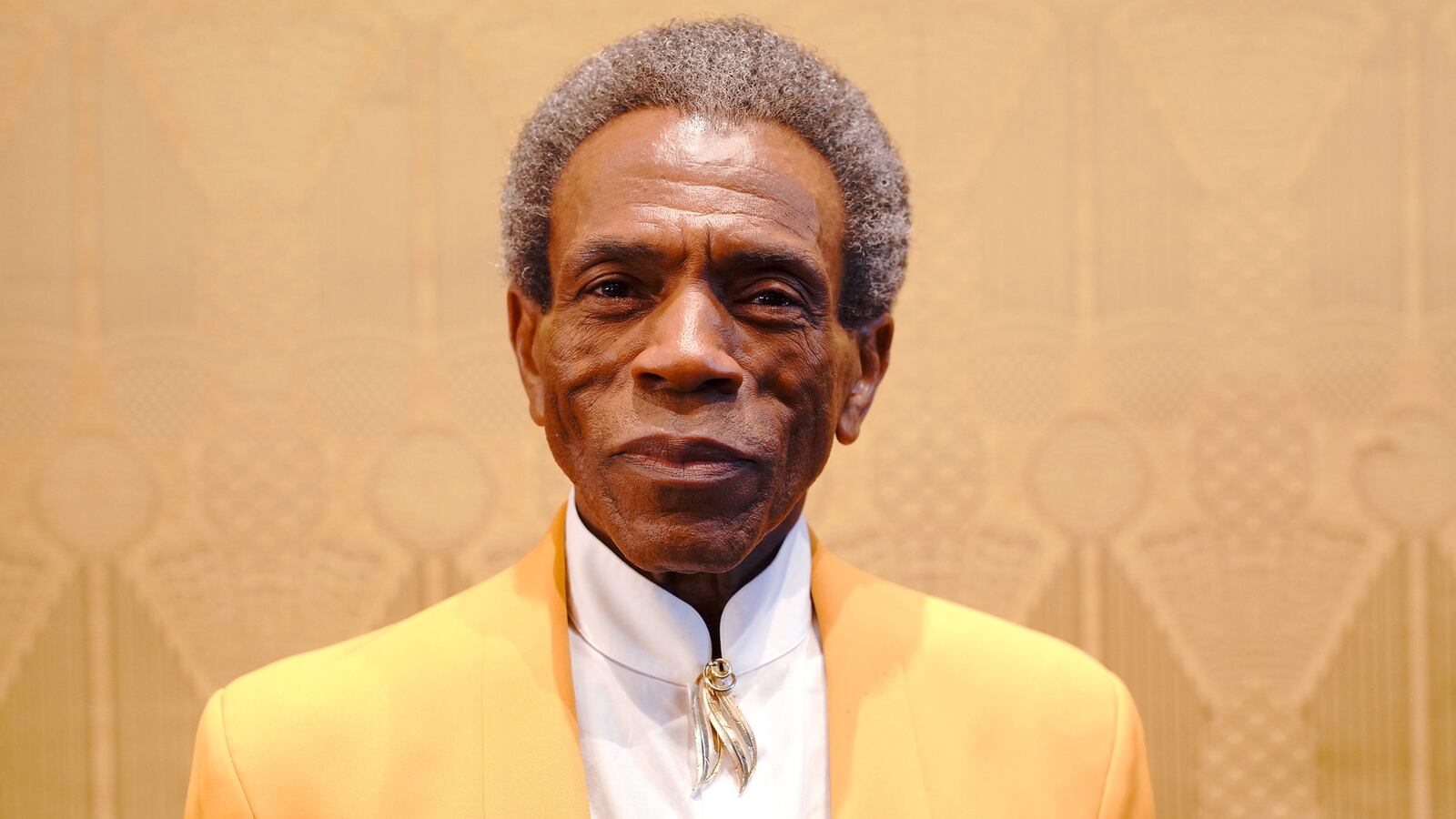 200601-André-De-Shields-tease_hludiy