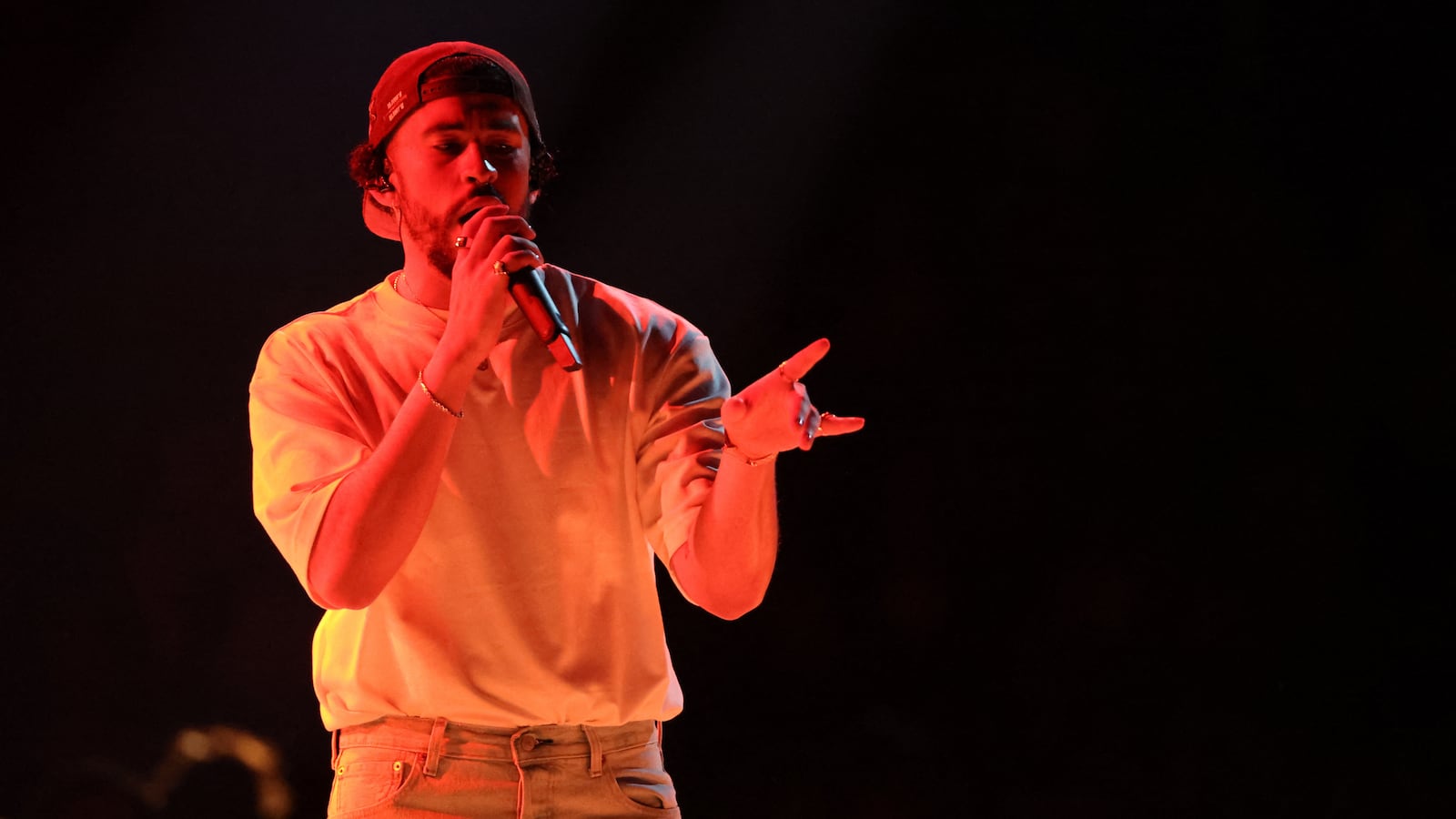 2023-02-06T012347Z_423369560_HP1EJ2603VKBB_RTRMADP_3_AWARDS-GRAMMYS_wa8cry