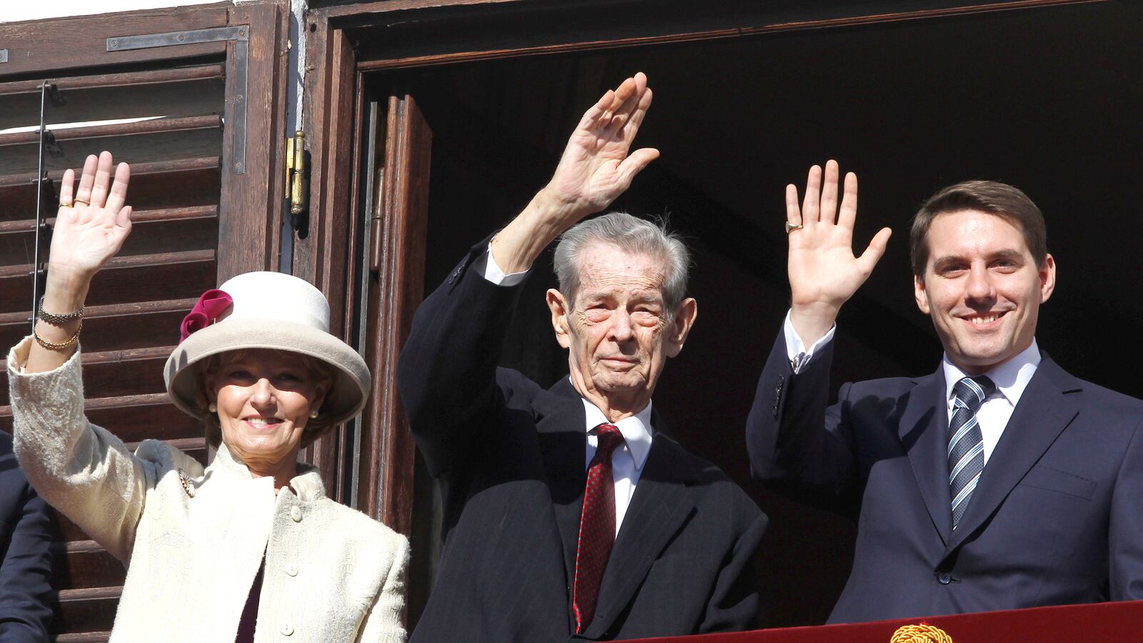 articles/2015/08/19/meet-the-romanian-prince-who-will-never-be-king/150818-sykes-romania-tease_rbarhx