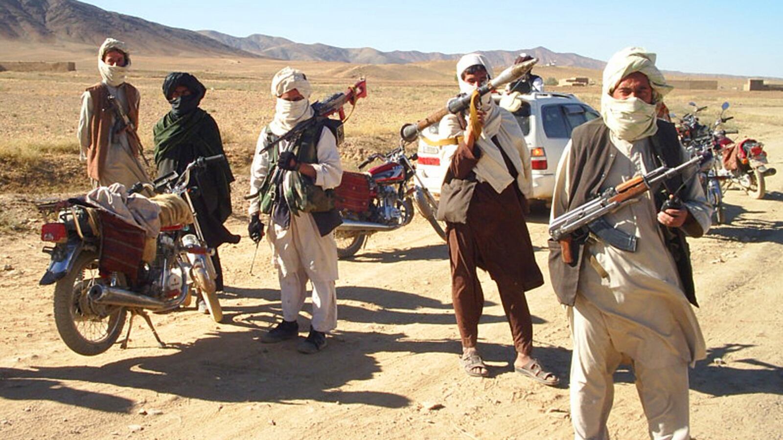 cheats/2016/05/25/afghan-taliban-announce-new-leader/160525-taliban-fighters-new-leader-cheat_tm1xml