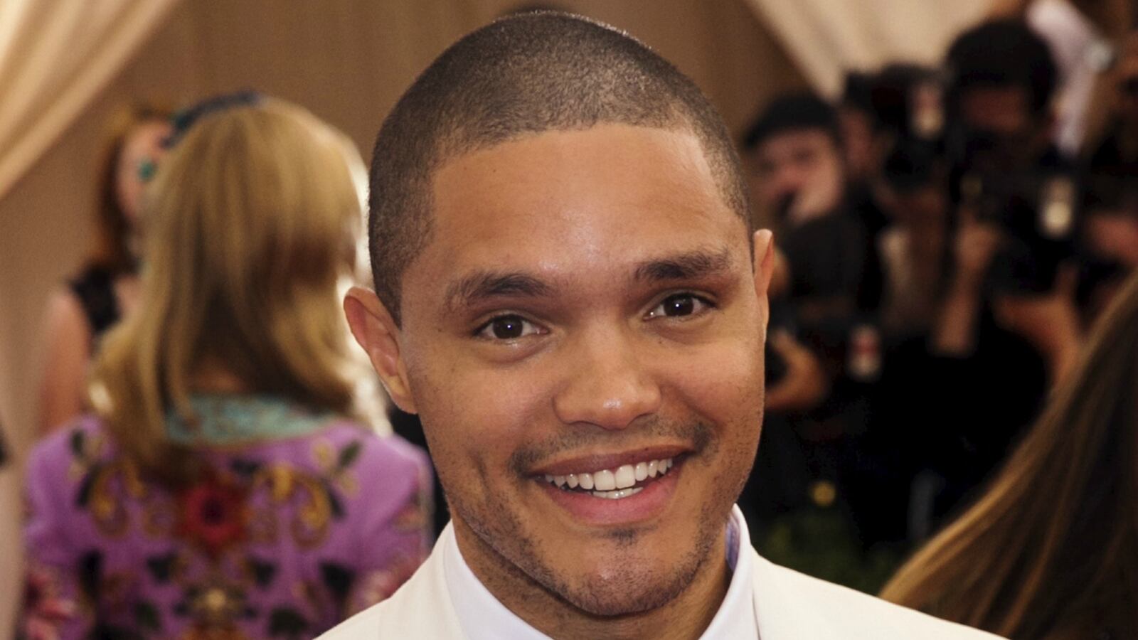 cheats/2016/01/22/trevor-noah-to-keynote-democratic-retreat/160122-trevor-noah-cheat_t90rx3