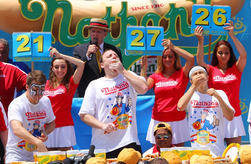 170630-competitive-eating-10_tdv8xh