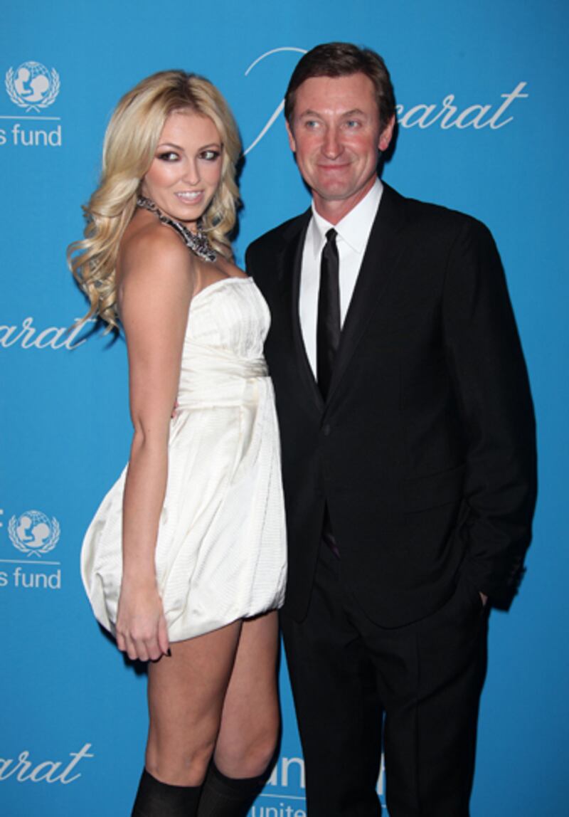 galleries/2011/12/01/paulina-gretzky-photos/paulina-gretzky-photos-10_ijkcii