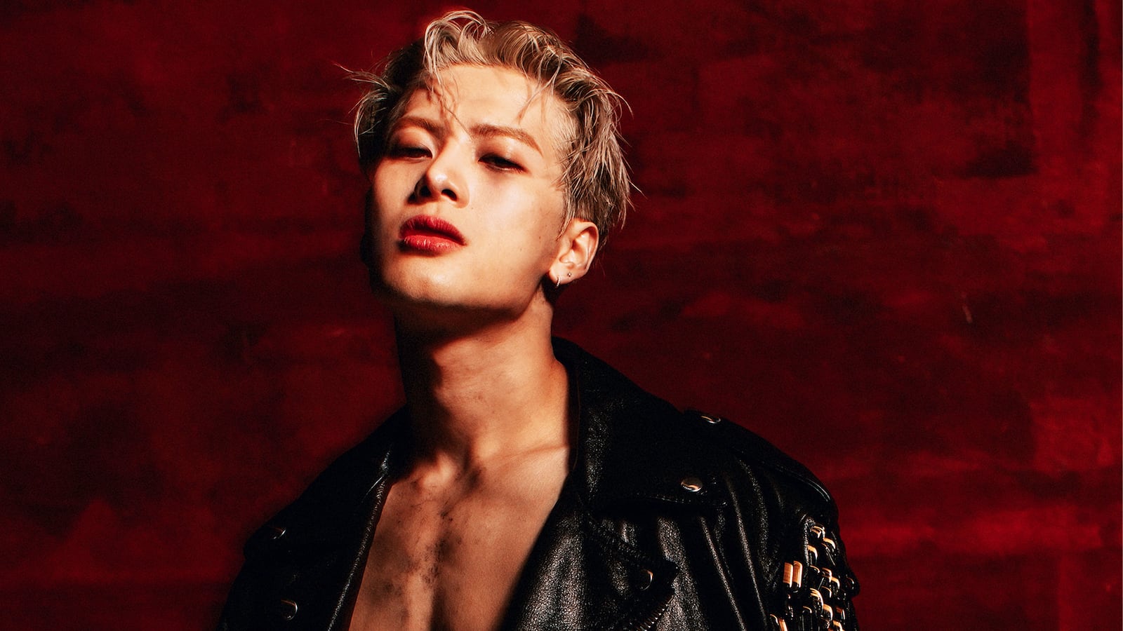 220909-Roth-Jackson-Wang-tease_rkqq45