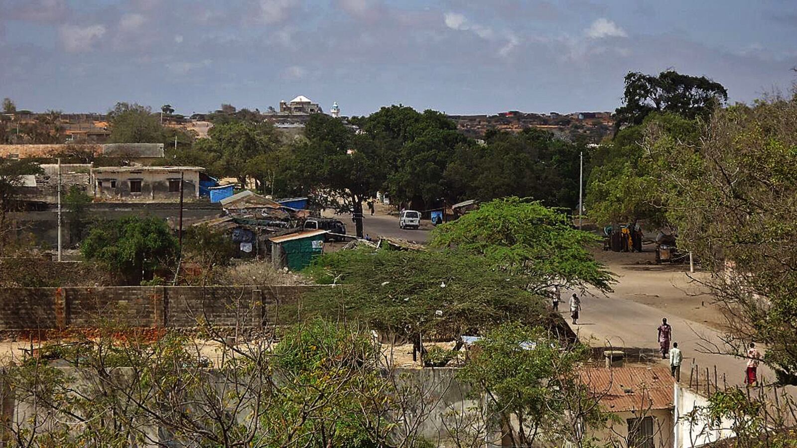 articles/2012/09/29/islamist-group-al-shabab-retreats-from-somali-stronghold/al-shabab-kismayo-heaton_sexwya