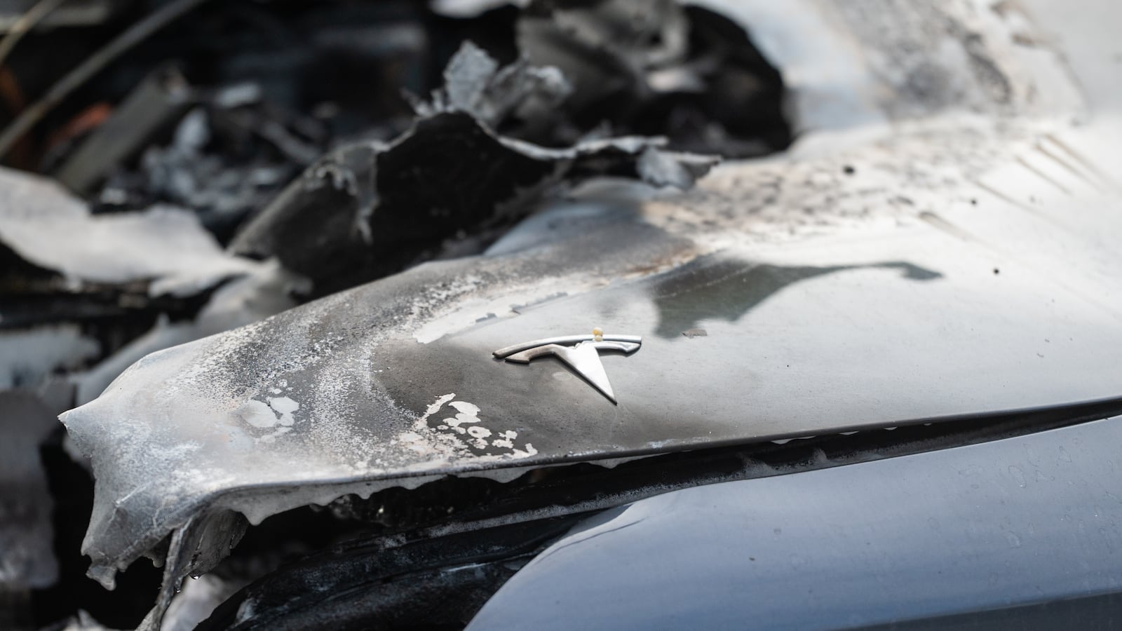 A tesla crashed car.