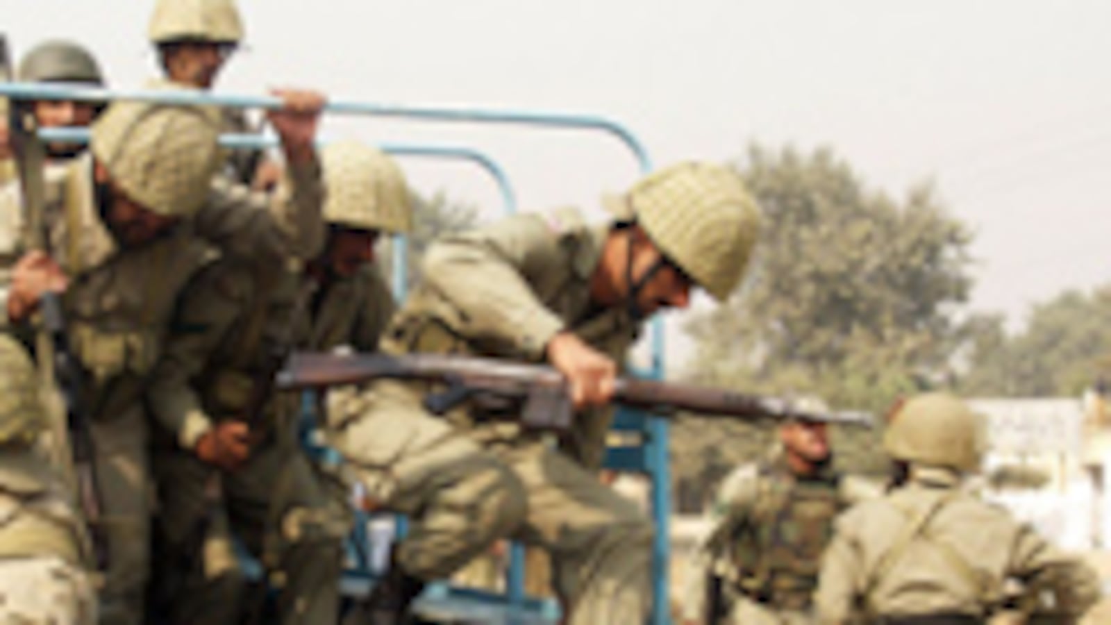 articles/2009/10/15/the-pakistani-armys-political-gamble/rashid-pakistan-army_56643_p4yb67