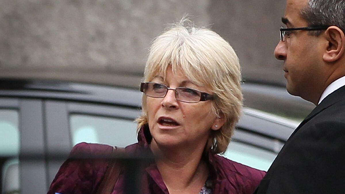 articles/2011/07/24/murdoch-scandal-sue-akers-phone-hacking-investigation-s-top-cop/sue-akers-giglio_qjnwn8