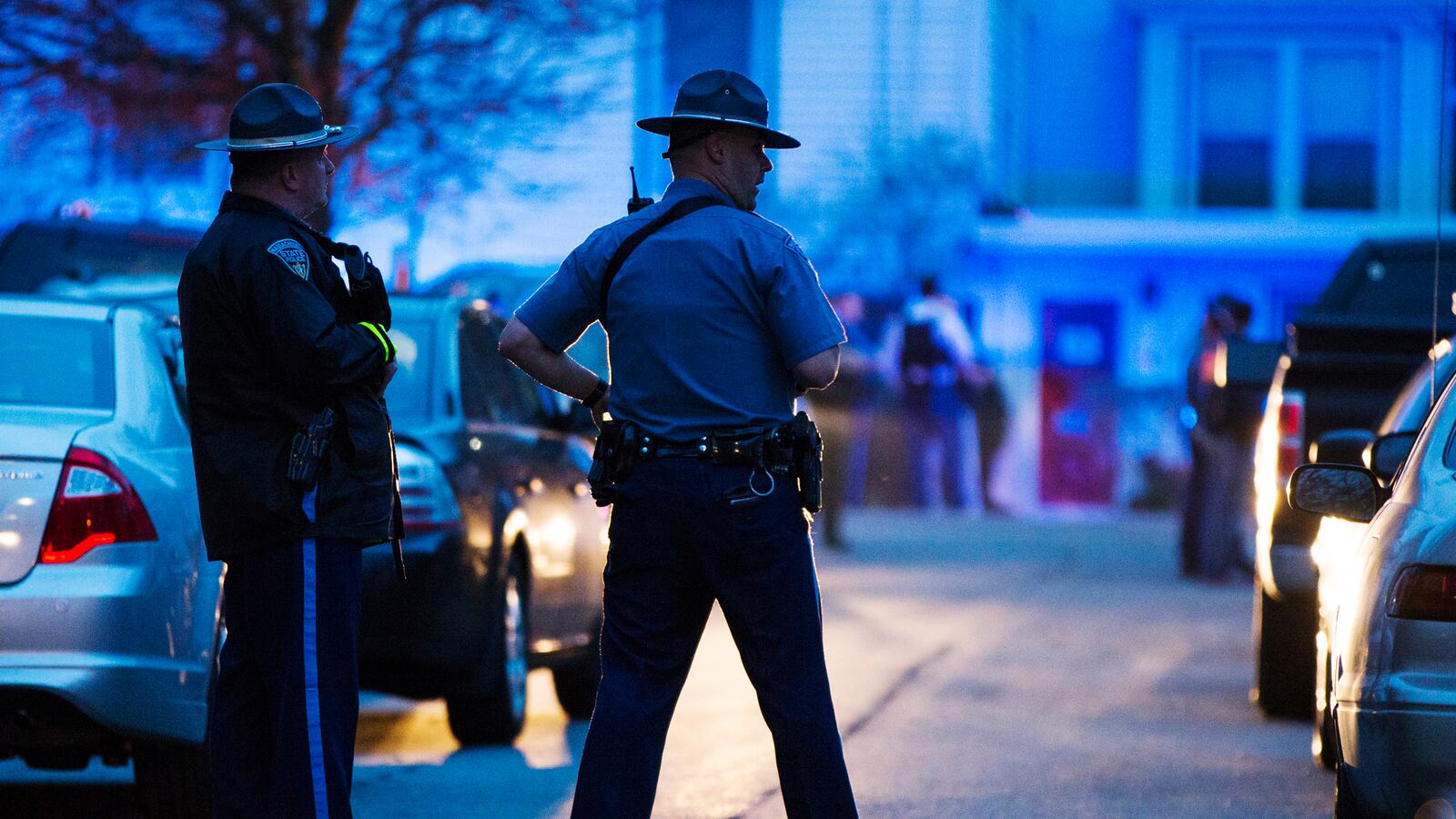 articles/2013/04/20/news-footage-of-the-boston-bomber-chase/130420-vb-boston-footage-tease-embed_c3i0fc