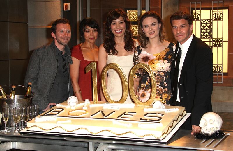 220909-emily-deschanel-embed-bones-2_yo9rul